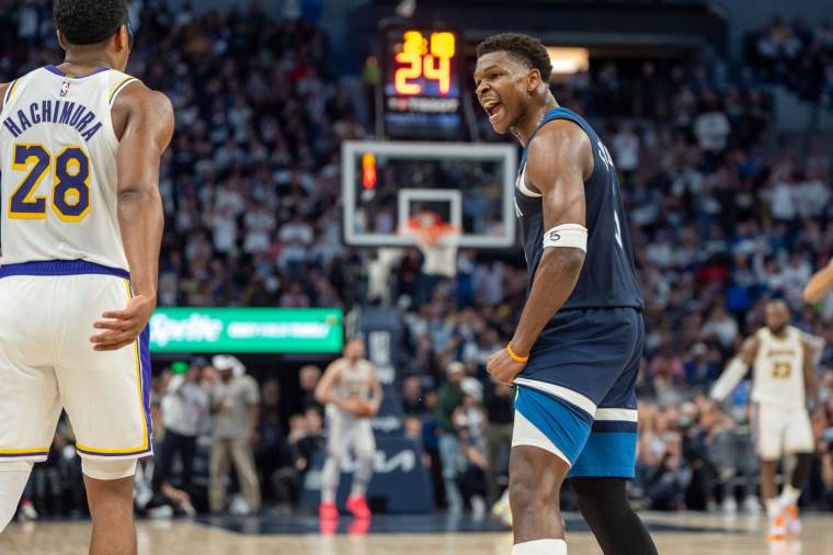 Lejkersi izgubili uz zvuk sirene, pred eliminacijom su: Dončiću i Džejmsu sada potrebno čudo u plej-ofu