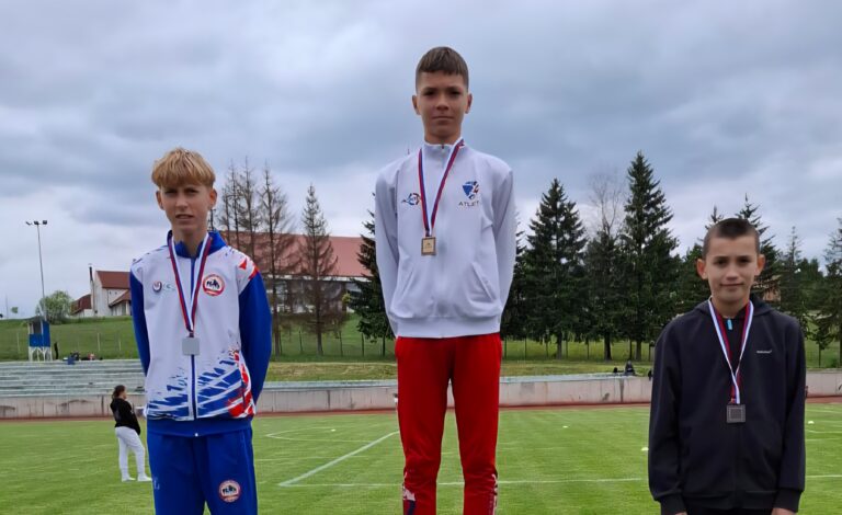 Nova zvijezda atletike: Pavle Jović iz Ugljevika prvak Republike Srpske na 100 metara