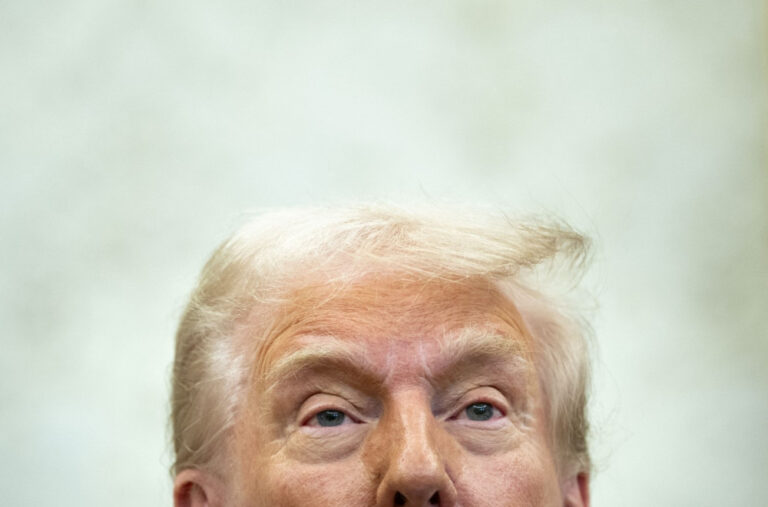 „Tramp je tiranin“