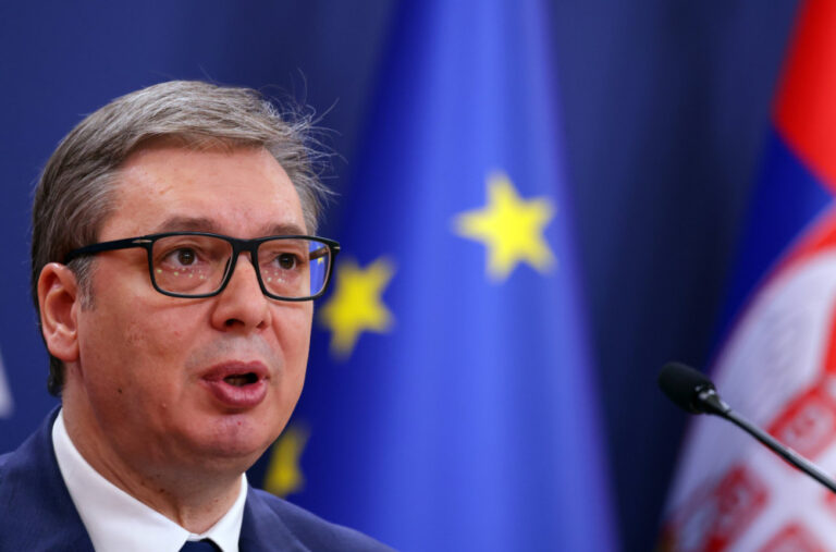 Oglasila se Bijela kuća: „Vučiću nije bio zabranjen ulaz u Trampovu rezidenciju na Floridi