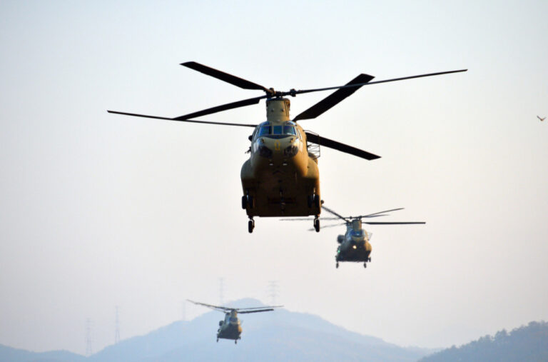 Iz vojnog helikoptera ispao metalni sanduk: Amerikanci nešto podmetnuli?