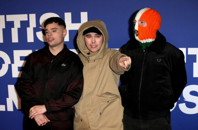 Tajni nastup Kneecap-a nakon optužnice za terorizam: Reper ponovo šokirao