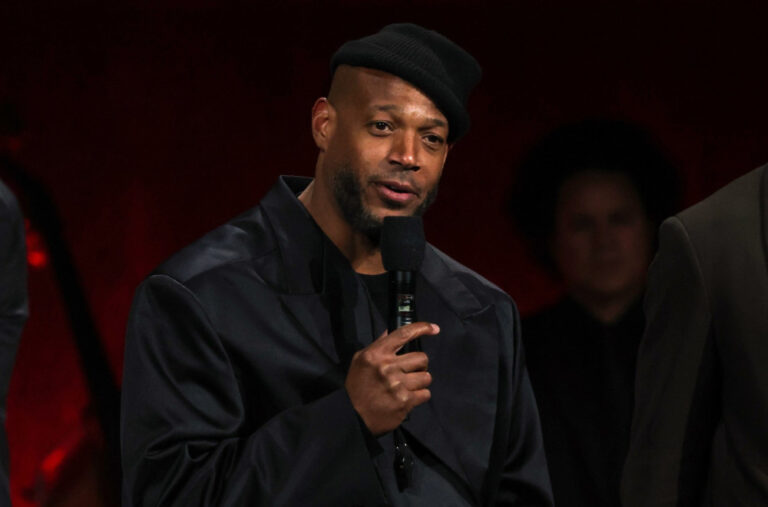 Glumac zaprepastio priznanjem: „Nisam se ženio da moja majka ne bi bila ljubomorna“ FOTO