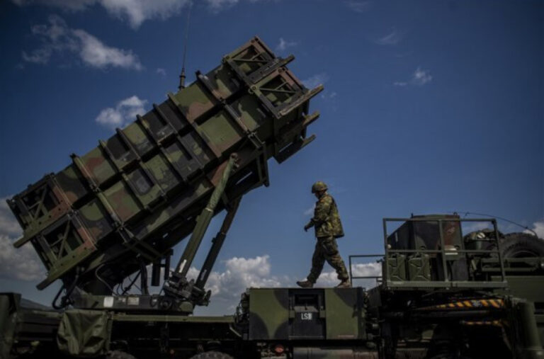 Merc zvao Trampa: Njemački kancelar spreman da kupi „Patriote“ i pošalje ih Kijevu?