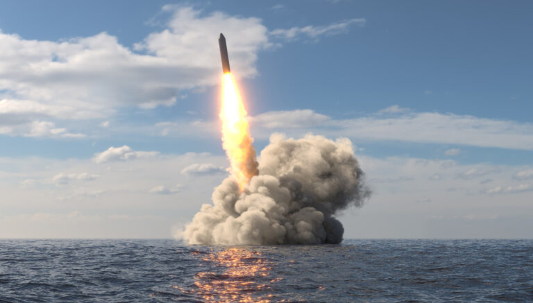 Lansirali su balističke rakete; Domet: 800 kilometara