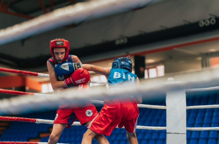 Baraković i Kujundžić dominantni u 5.kolu bokserske lige RS