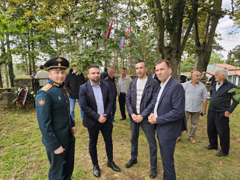 Obilježeno osam decenija pobjede nad fašizmom u Donjoj Trnovi: Veličanstveno srpsko NE fašizmu