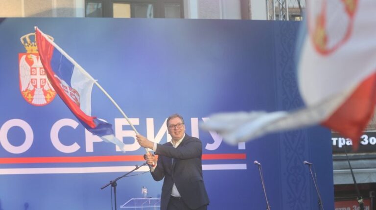 Arhiv javnih skupova objavio: Koliko ljudi je bilo na skupu u Nišu tokom Vučićevog govora?