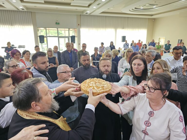 Udruženje žena „Svjetlost“ iz Ugljevika proslavilo krsnu slavu: Baštine tradiciju srpskih domaćica