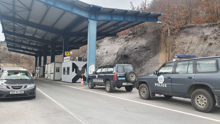Srpske lične karte za gradove na Kosovu uskoro nevažeće na prelazima