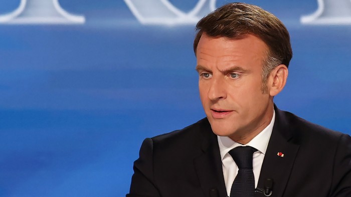 Rusi tvrde: „Makron je upravljao izborima u Rumuniji“