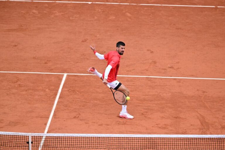 Đoković neumoljiv, lako savladao Mišolića i stigao do osmine finala Rolan Garosa