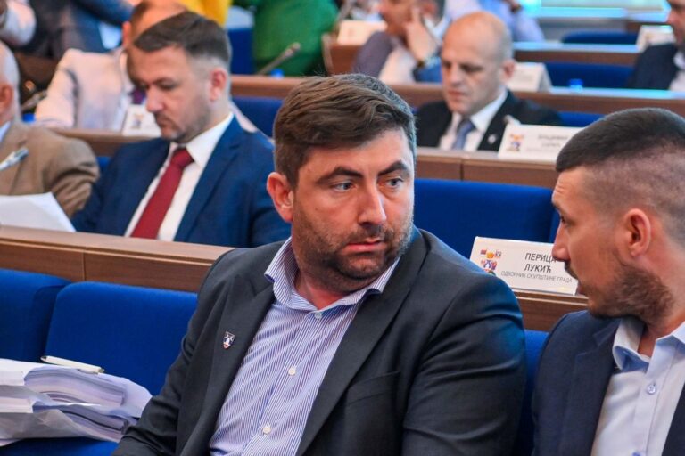 Trojica bijeljinskih novinara o Ljubiši Petroviću: Više populizma nego znanja