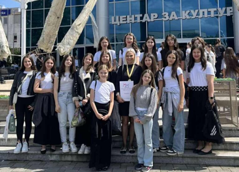 Zlatna medalja za školu „Dvorovi“ na „Majskim muzičkim svečanostima“