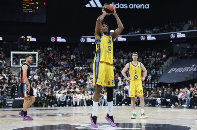 Amerikanac jača centarsku liniju Zvezde – dogovor blizu