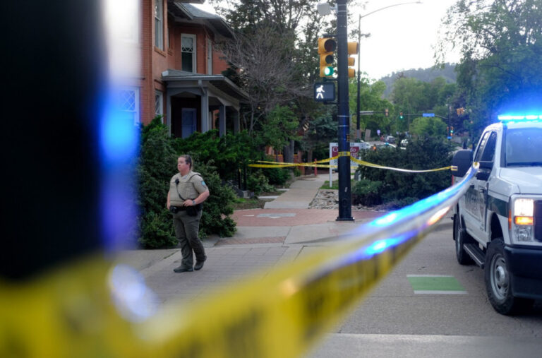 Planirao još napada: Identifikovan osumnjičeni za ubistvo kongresmenke i njenog supruga u Minesoti