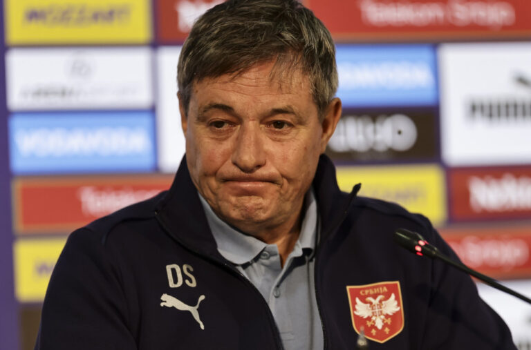 Piksi nervozno na pitanje o ostavci: "Malo nisi normalan!"