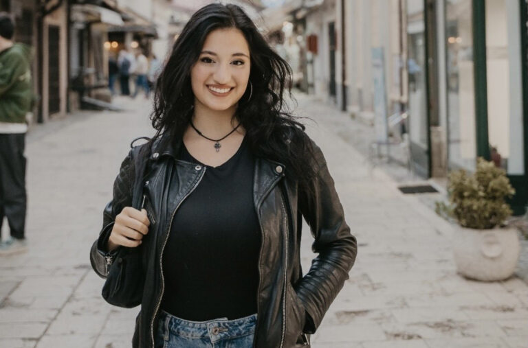 Španjolka Laura obožava bivšu Jugoslaviju: Naučila srpski, a sada i pjeva na našem jeziku