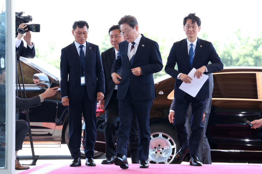 Novi predsednik Južne Koreje položio zakletvu; Sudnji dan za uvođenje ratnog stanja