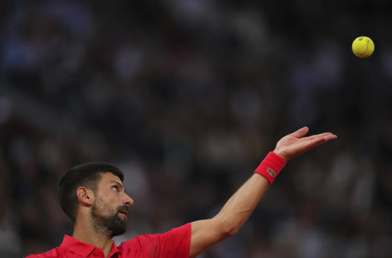 Čudesni Đoković eliminisao Zvereva i zakazao duel sa Sinerom