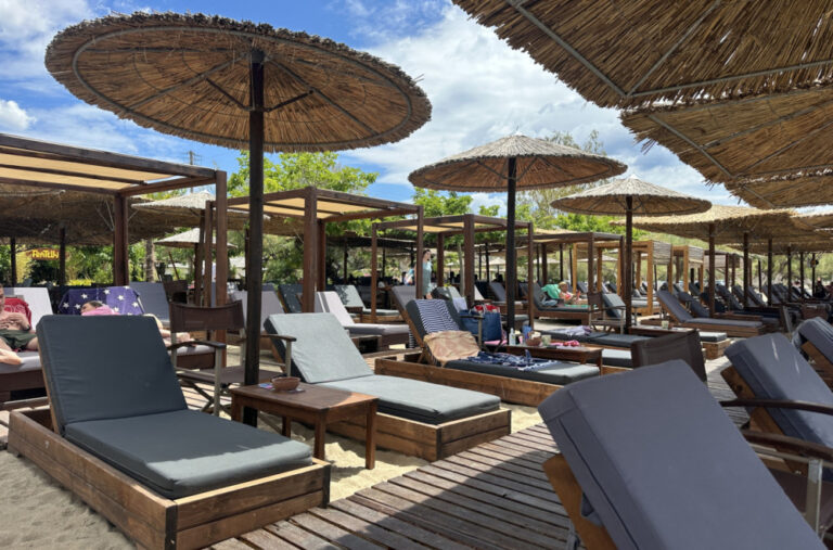 Ovo su cijene u Grčkoj u predsezoni: Sok 4, giros 8, a komplet ležaljki do 10 do 20 evra