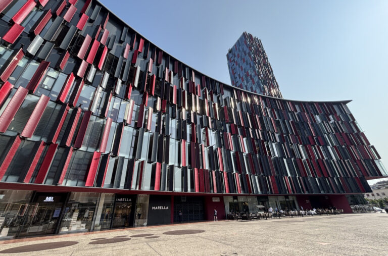 Tirana pod opsadom: Kompletna Albanija staje zbog meča sa Srbijom!