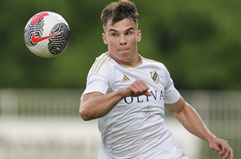 Partizan "zagrizao" za mladog napadača Čukaričkog