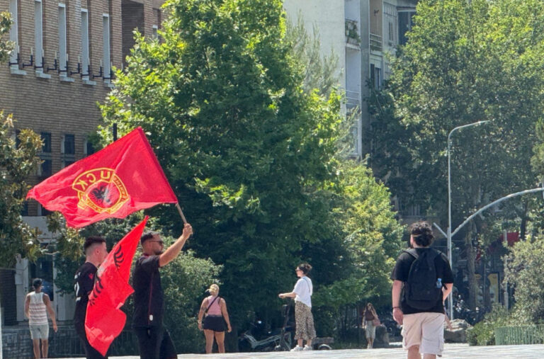 Sve je vrelije u Tirani – vrvi od ekstremista, zastava UČK i "Velike Albanije" FOTO/VIDEO