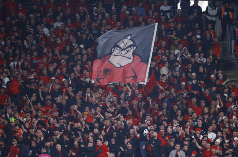 Hrvati stigli u Tiranu da podrže Albaniju VIDEO