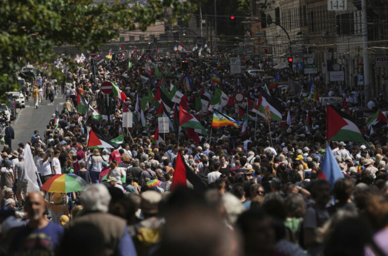 Masovne demonstracije u Italiji FOTO