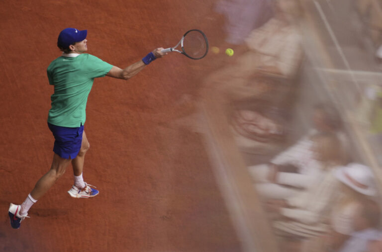 Spektakularni Alkaras i očajni Siner – šokantna scena u finalu Rolan Garosa!