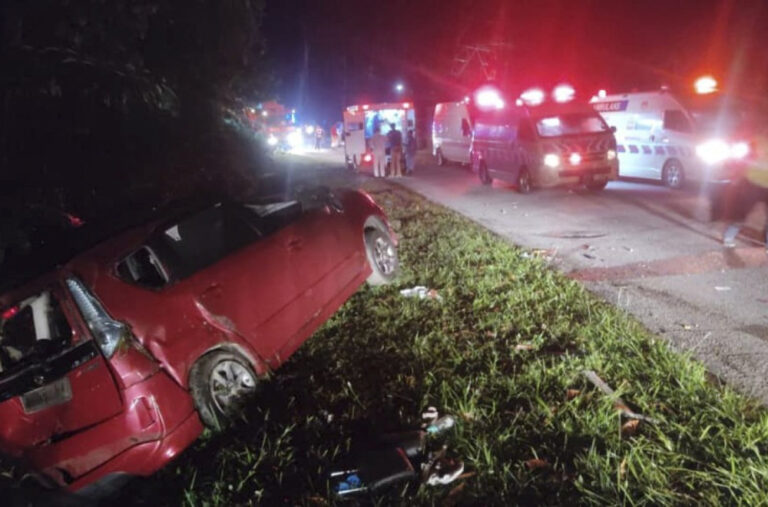 Stravična autobuska nesreća: Poginulo 15 studenata FOTO