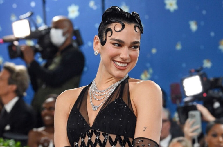 Za slavnom Albankom u bikiniju su poludjeli mnogi, a onda je na red došla njena sestra FOTO