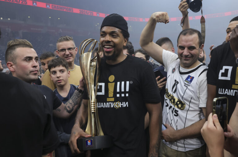 Obradovićev 44. trofej!