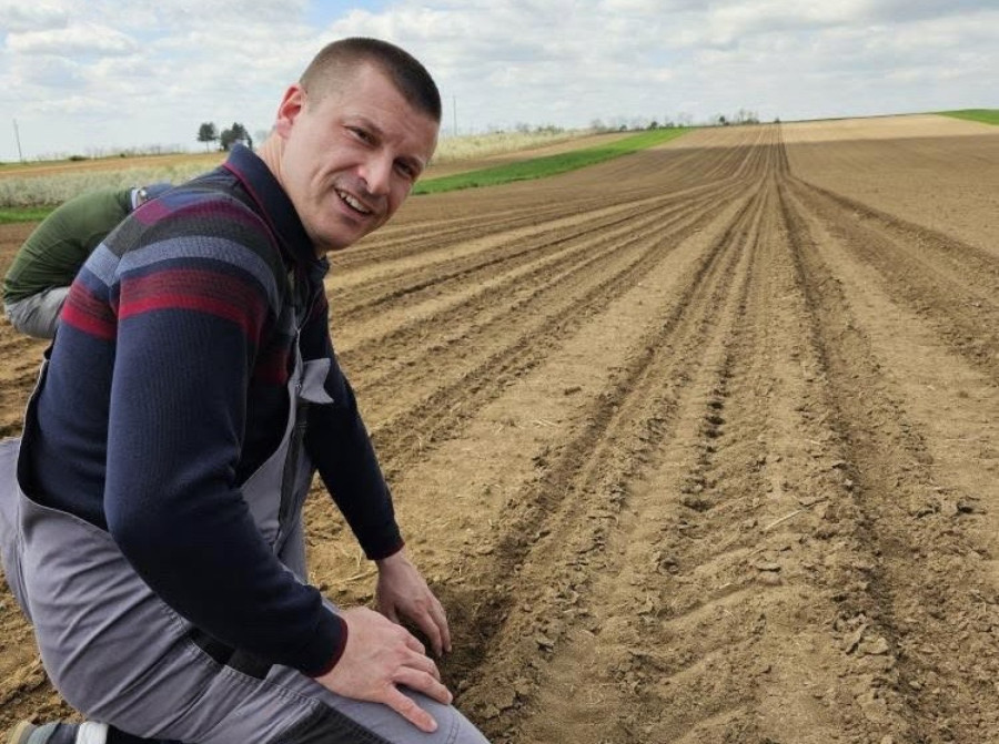 Neverovatno otkriće u selu Rivica: Pronašao novčić od 50 para iz bivše SFRJ FOTO