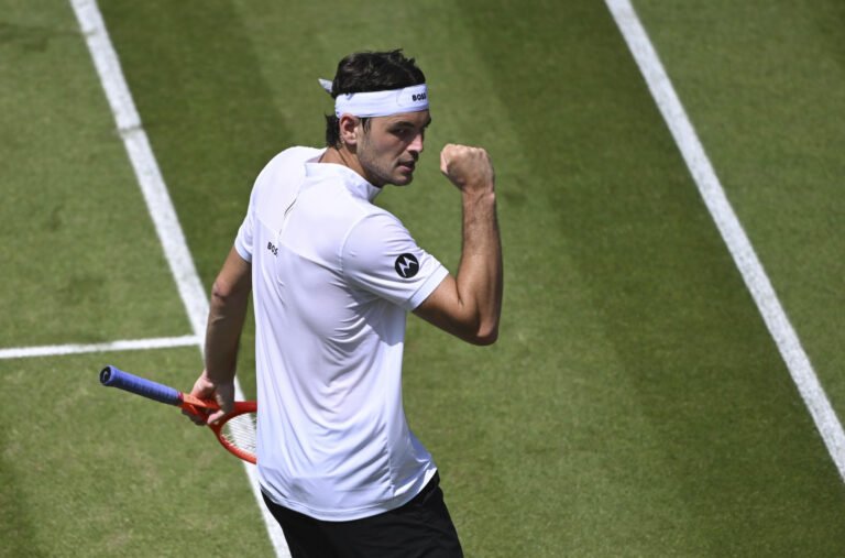 Fric šokirao Zvereva u finalu Štutgarta