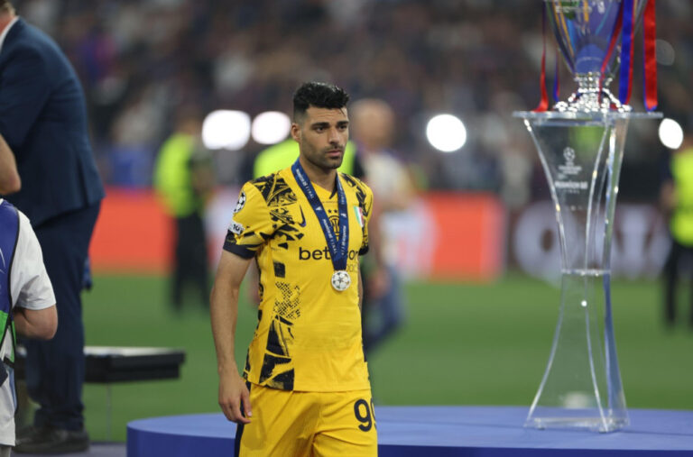 Fudbaler Intera "zaglavljen u Iranu" – ne putuje na svjetsko prvenstvo