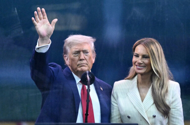 Da, Melanija Tramp je najbolje odjevena žena na svijetu i ponovo je to dokazala FOTO