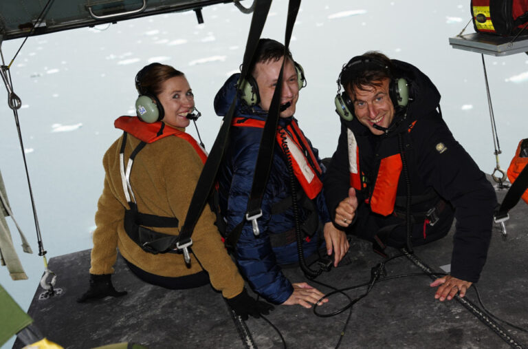 Makron u misiji spasavanja Grenlanda: Želim da spriječim grabež