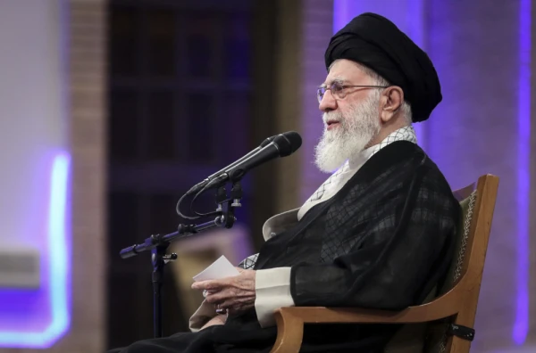 Hamnei predao ovlašćenja: Ovo je kraj?