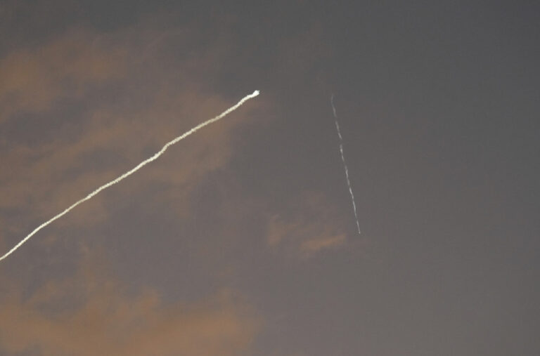 Prekršeno primirje: Napadnuta dva grada, odjekuju eksplozije VIDEO