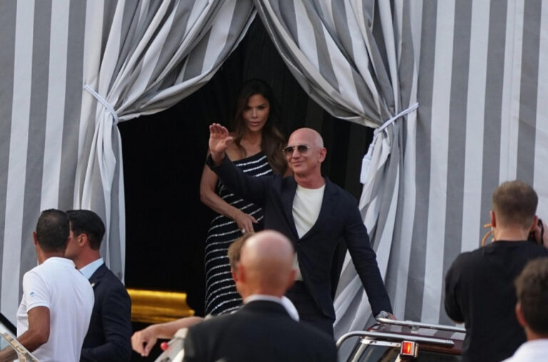 Džef Bezos i Loren u problemu FOTO