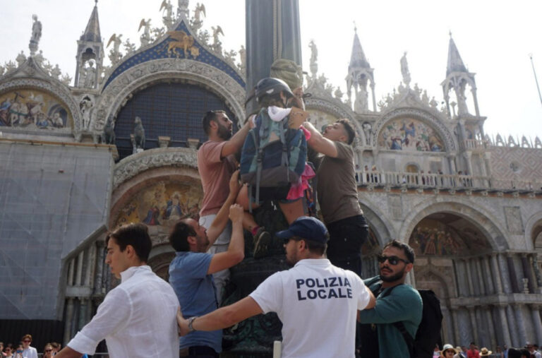 Policija intervenisala: Ponovo haos u Veneciji FOTO