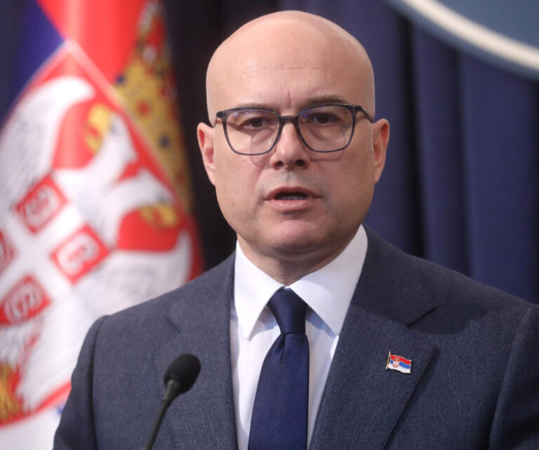 POKS tvrdi: Po nalogu Vučevića organizovano dolaze lojalisti režima da izazovu sukobe na Vidovdan