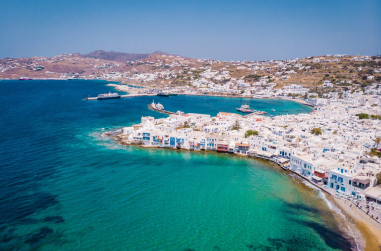 Pivo u Grčkoj 100 evra: Turisti bijesni, opleli po vlasniku FOTO