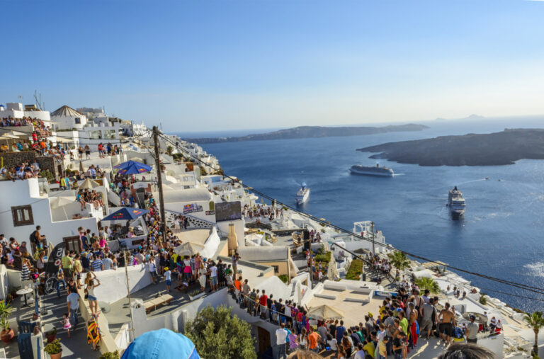 Grci nude ljetovanje za smiješne cijene na najpopularnijem ostrvu FOTO