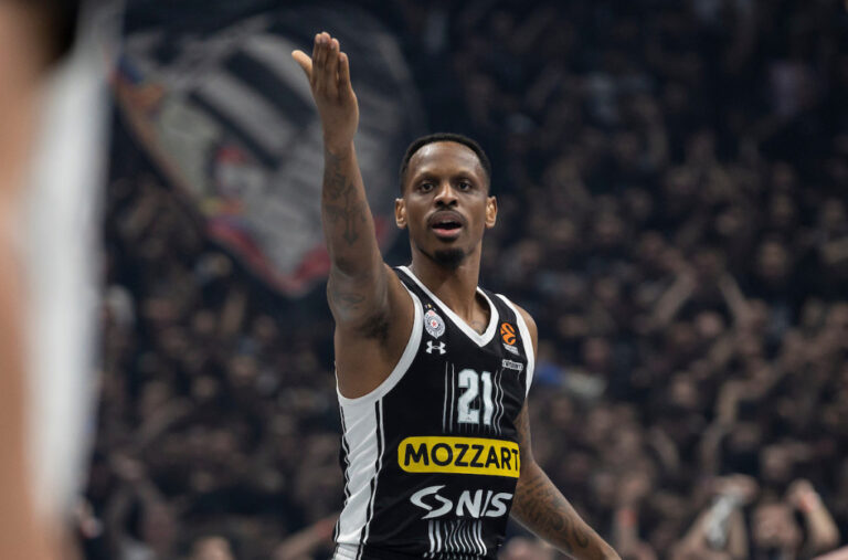 Naneli na čistom srpskom: "Idemo, grobari" VIDEO