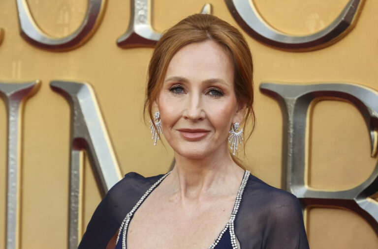 DŽ. K. Rouling brutalno ponizila Pedra Paskala: Potkačila i Boj Džordža FOTO