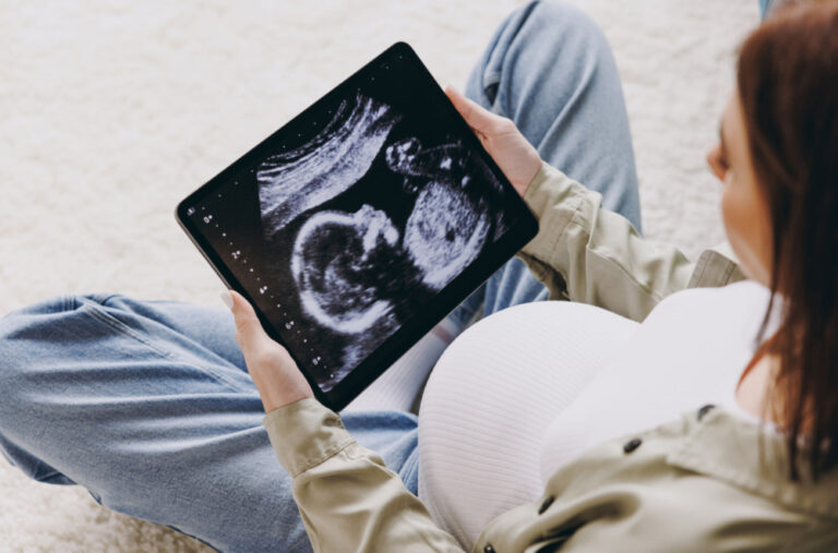 Ko sve može da zatrudni? Reakcija novinarke BBC-a zapalila mreže