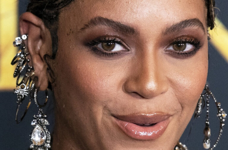 Bijonse umalo doživjela jezivu nesreću: Hitno prekinut koncert